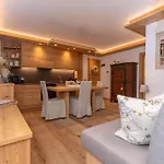 Apartment Alpine Nest *